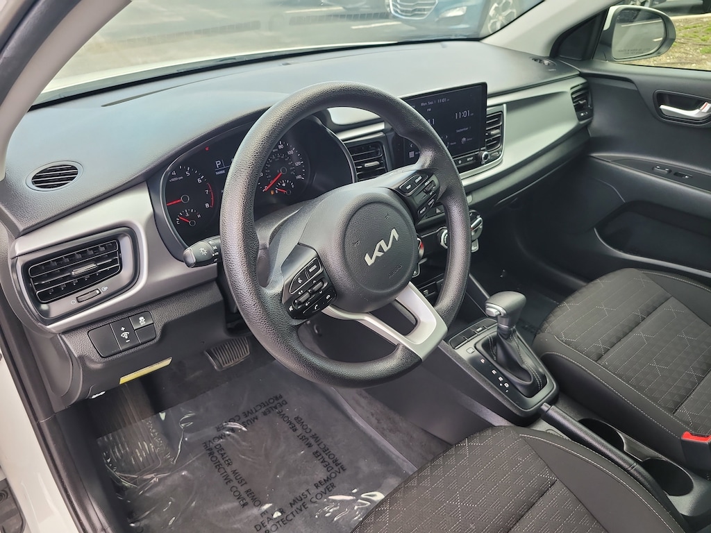 2022 Kia Rio S photo 17