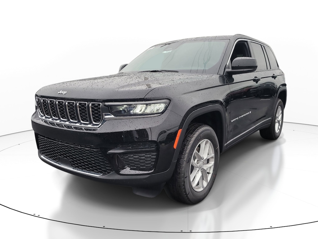 New 2026 Jeep Grand Cherokee LAREDO X 4X4 Sport Utility