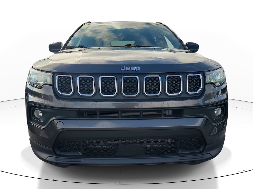 Used 2023 Jeep Compass Latitude SUV