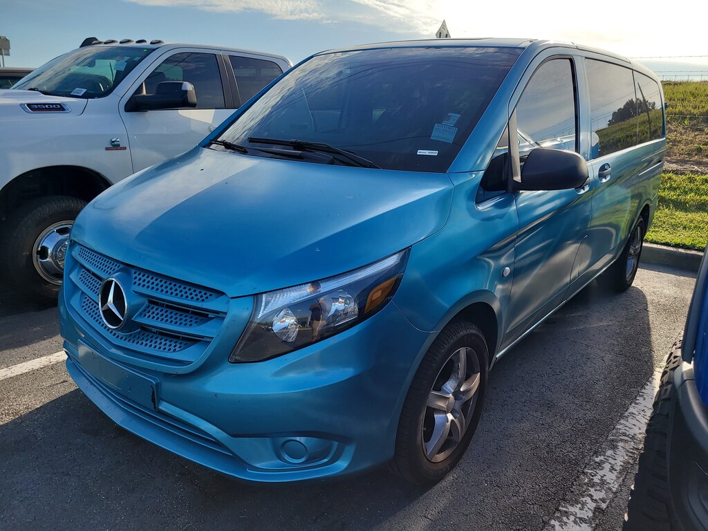 2019 Mercedes Benz Metris Van Passenger photo 3