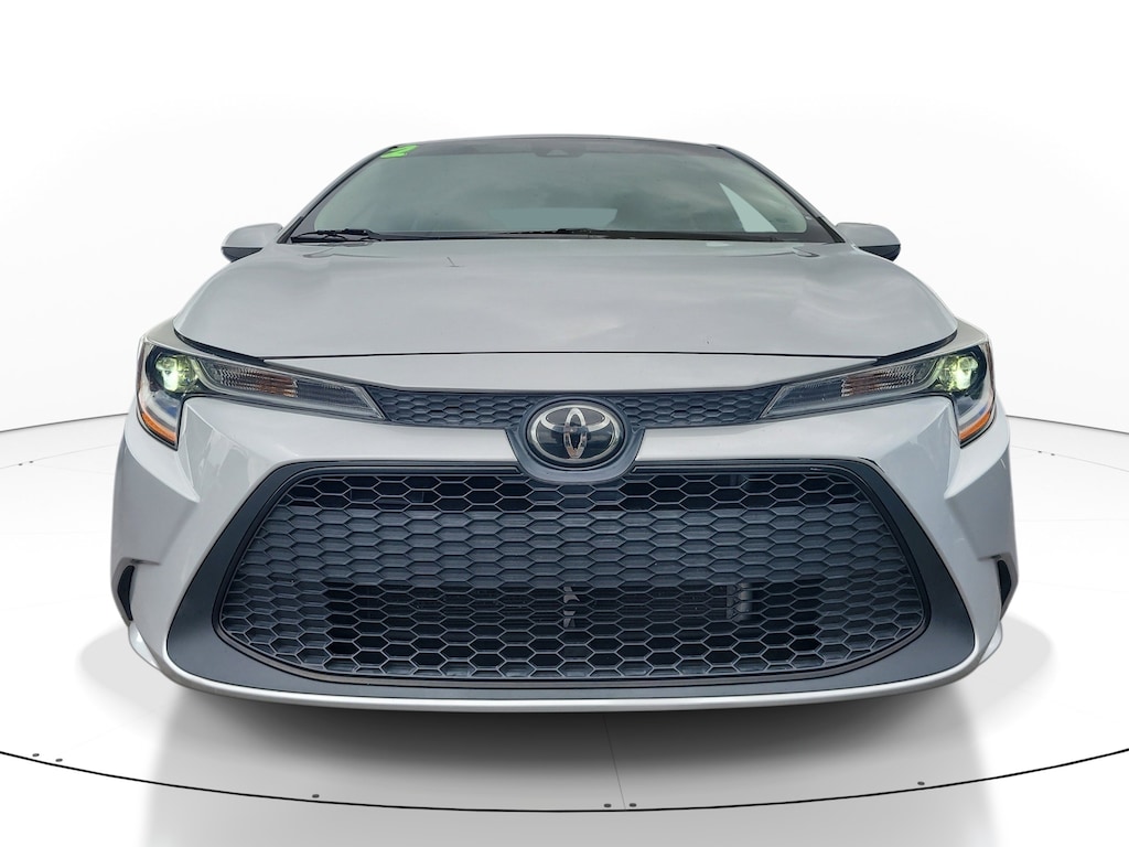 Used 2022 Toyota Corolla LE Sedan