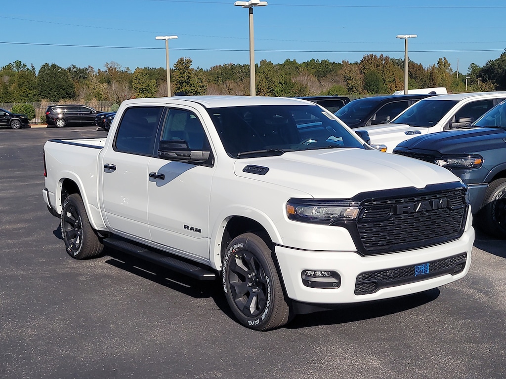 New 2026 Ram 1500 BIG HORN CREW CAB 4X2 5'7 BOX Pickup