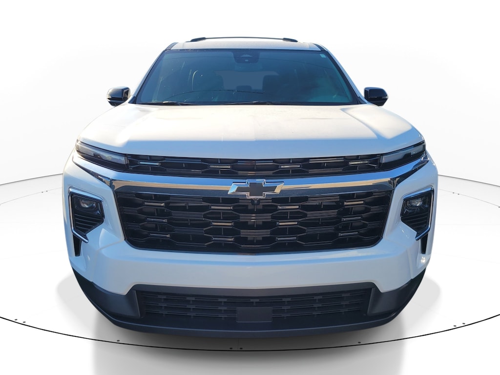 Used 2025 Chevrolet Traverse LT SUV