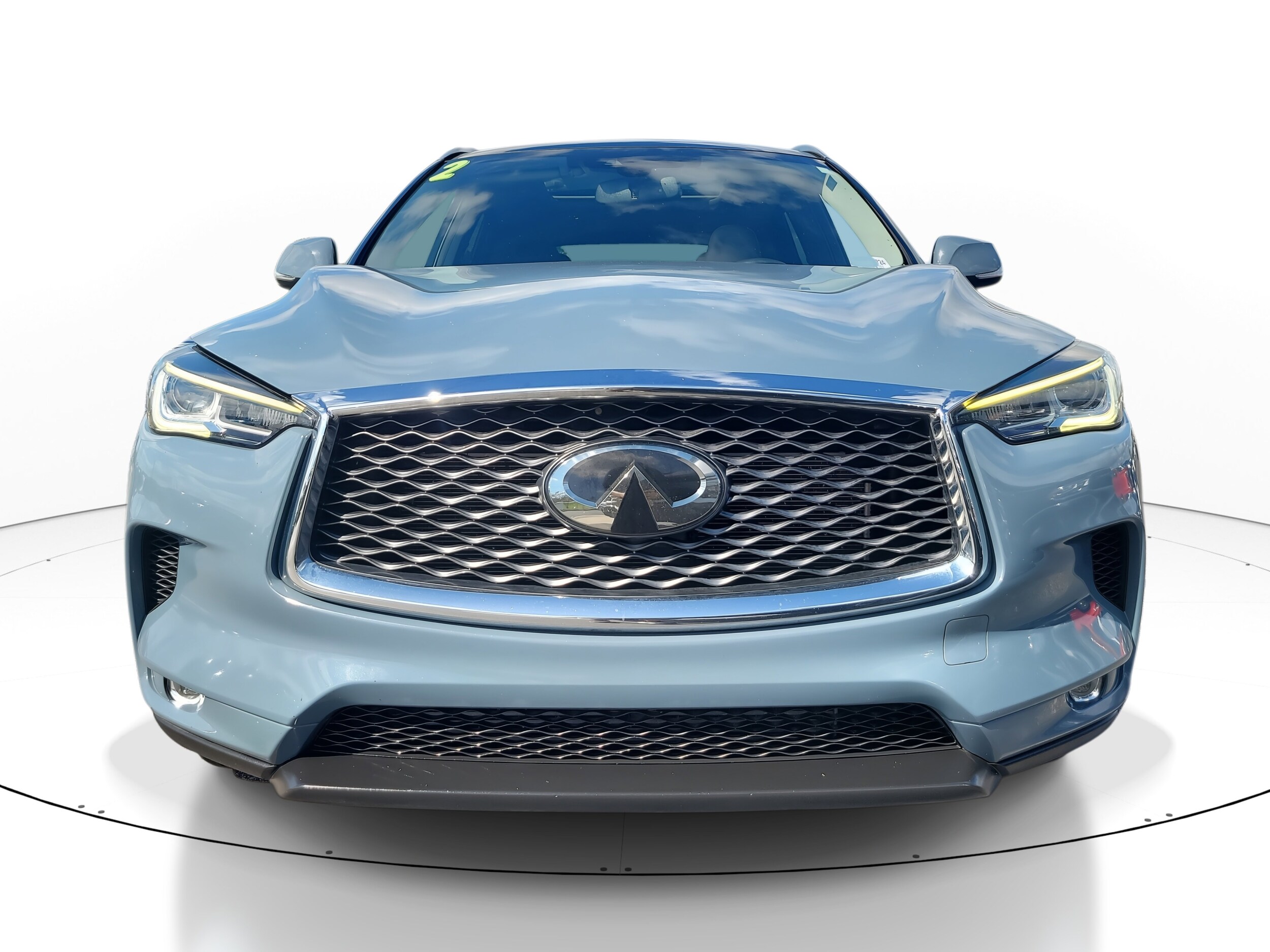 2022 Infiniti QX50 Luxe photo 2
