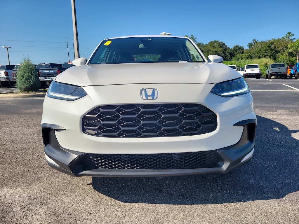 2024 Honda HR-V LX photo 2