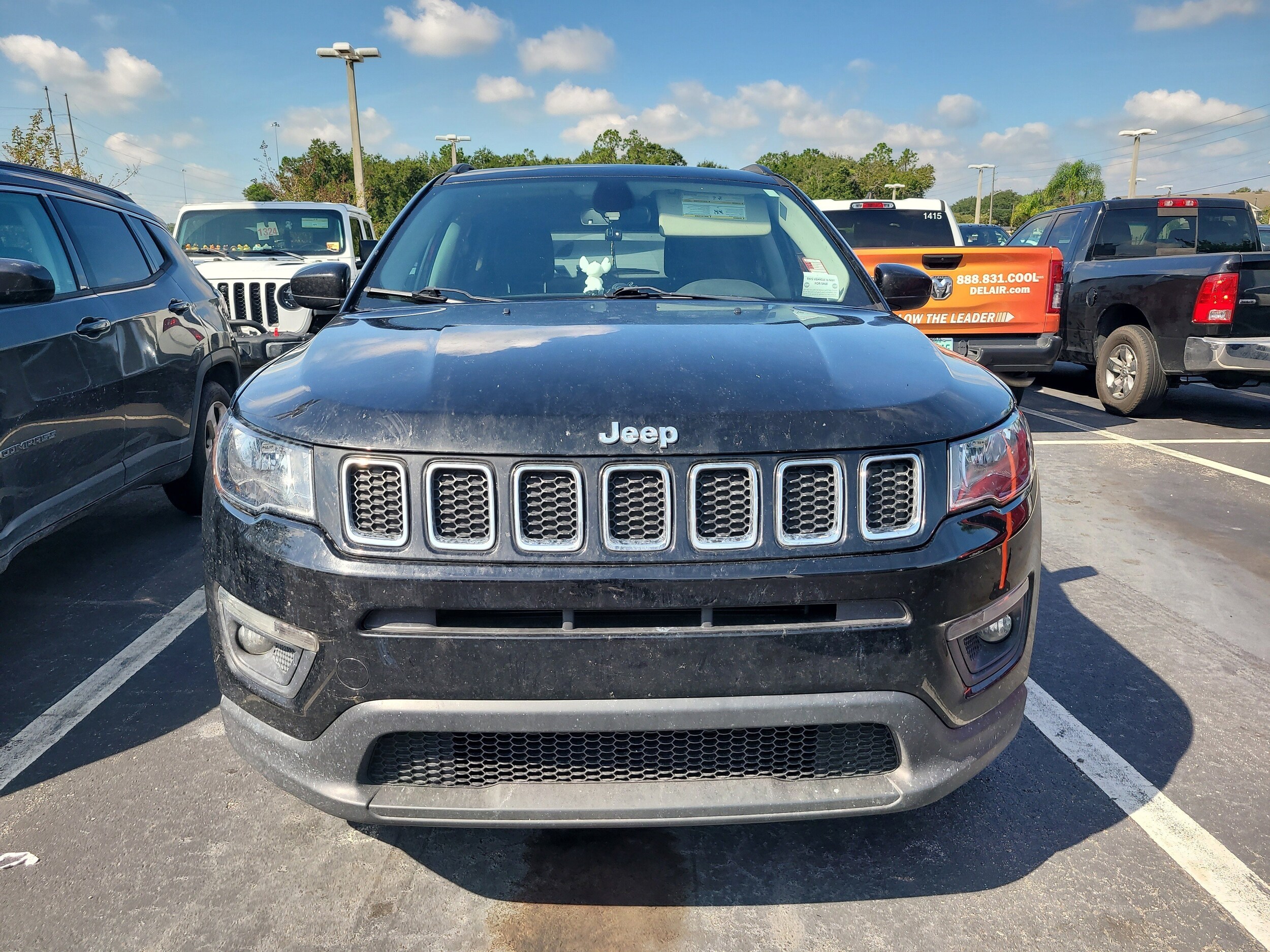 2021 Jeep Compass Latitude photo 2