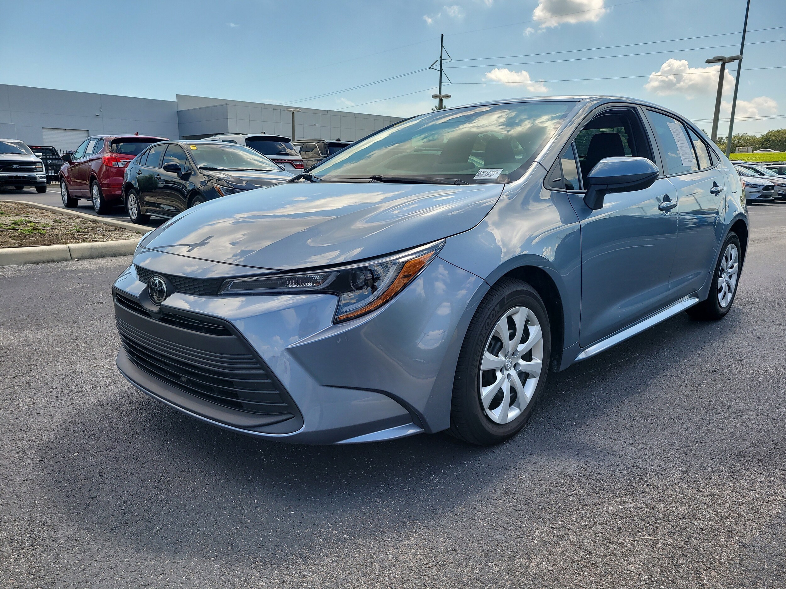 2024 Toyota Corolla LE photo 3