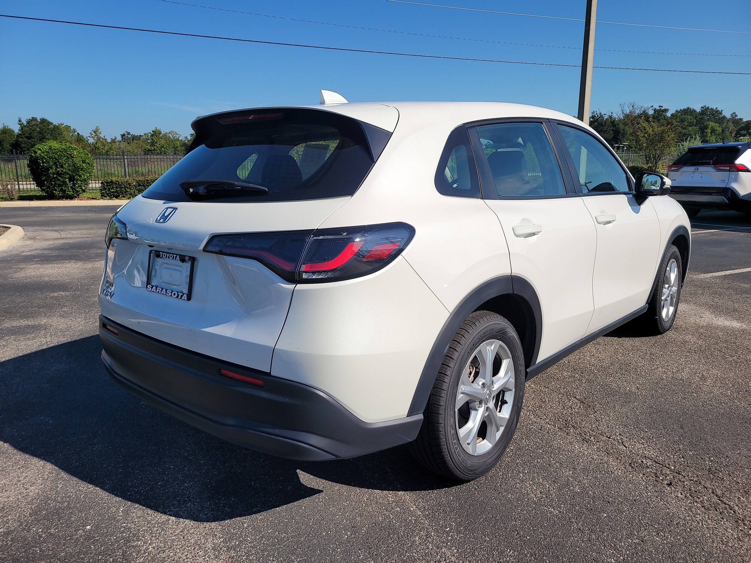 2024 Honda HR-V LX photo 4