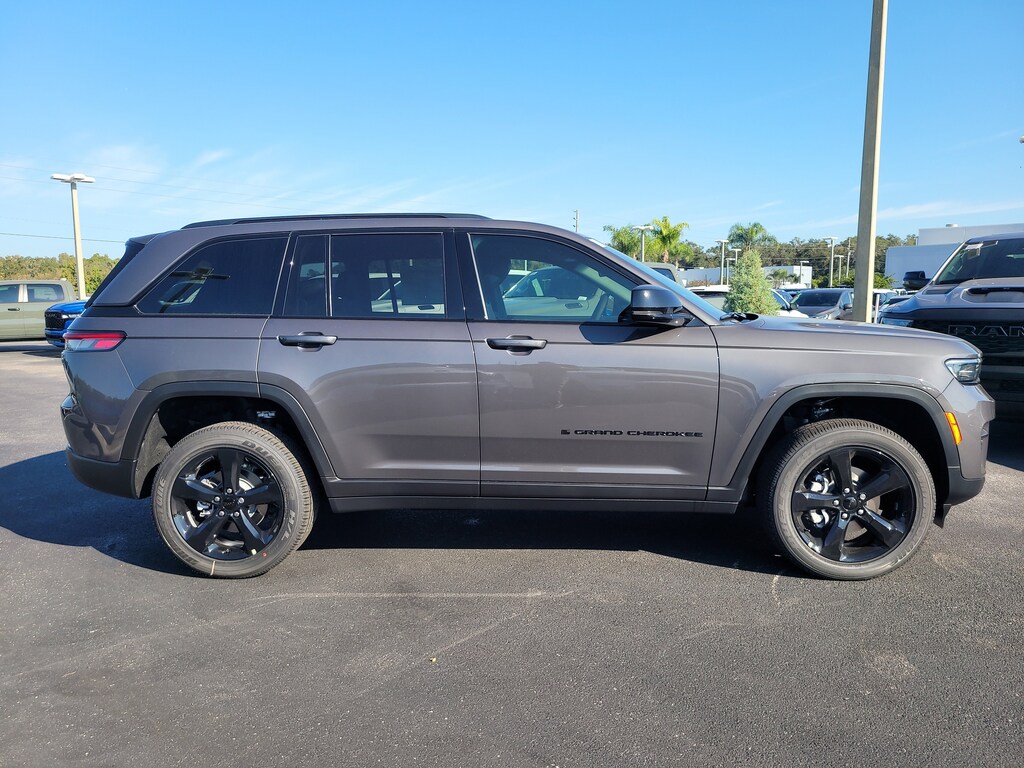 New 2025 Jeep Grand Cherokee ALTITUDE X 4X4 Sport Utility