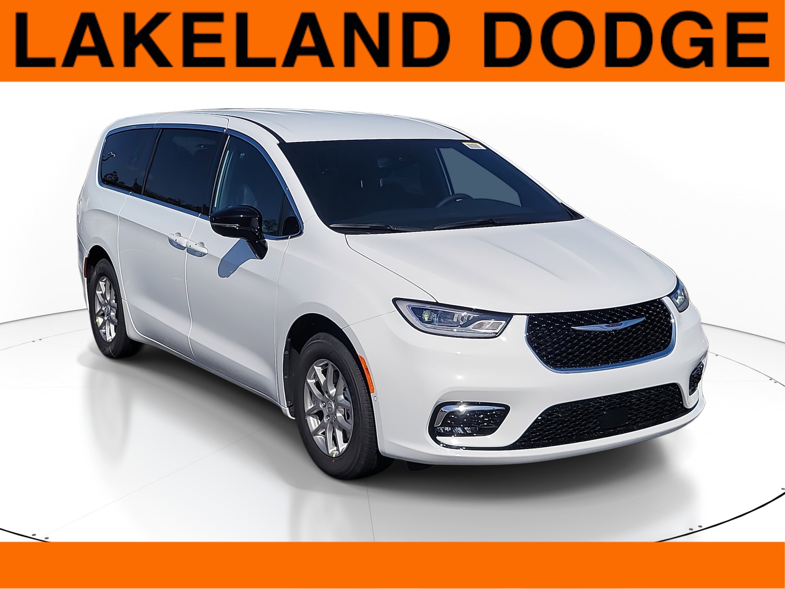 2026 Chrysler Pacifica Passenger Van 