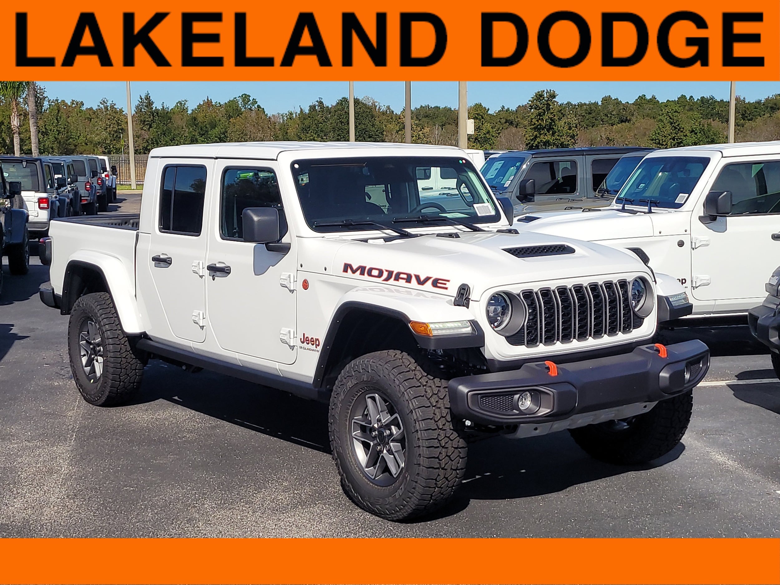 2026 Jeep Gladiator Mojave's photo