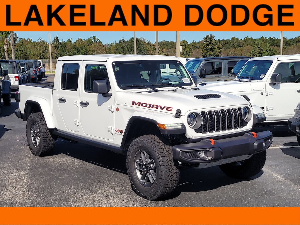 New 2026 Jeep Gladiator MOJAVE 4X4 Pickup