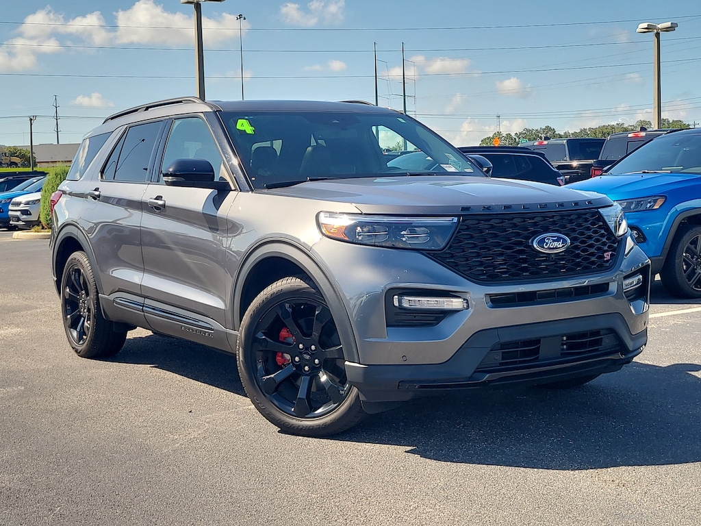 Used 2024 Ford Explorer ST SUV