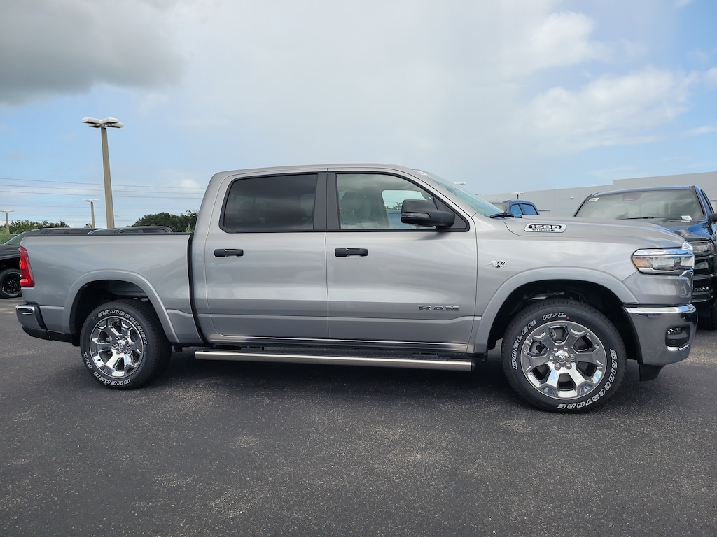 New 2026 Ram 1500 BIG HORN CREW CAB 4X4 5'7 BOX Pickup