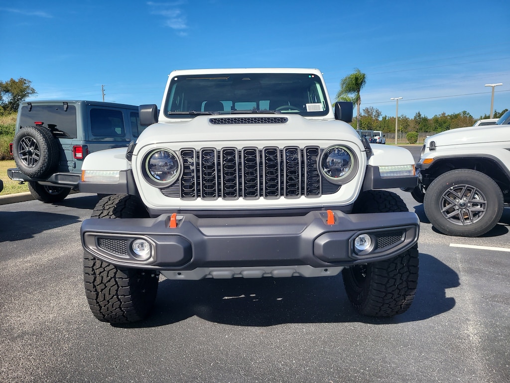 New 2026 Jeep Gladiator MOJAVE 4X4 Pickup