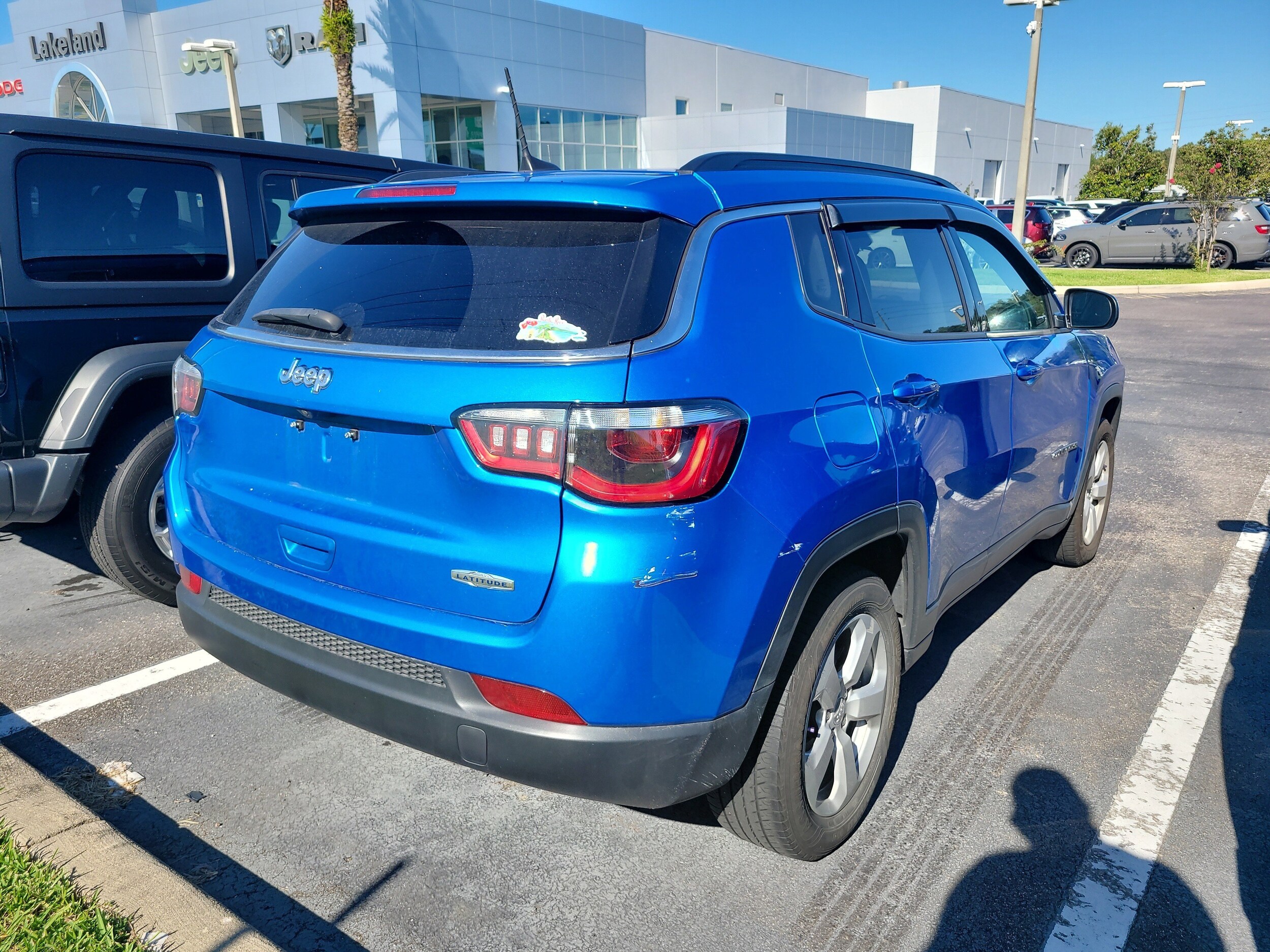 2021 Jeep Compass Latitude photo 4