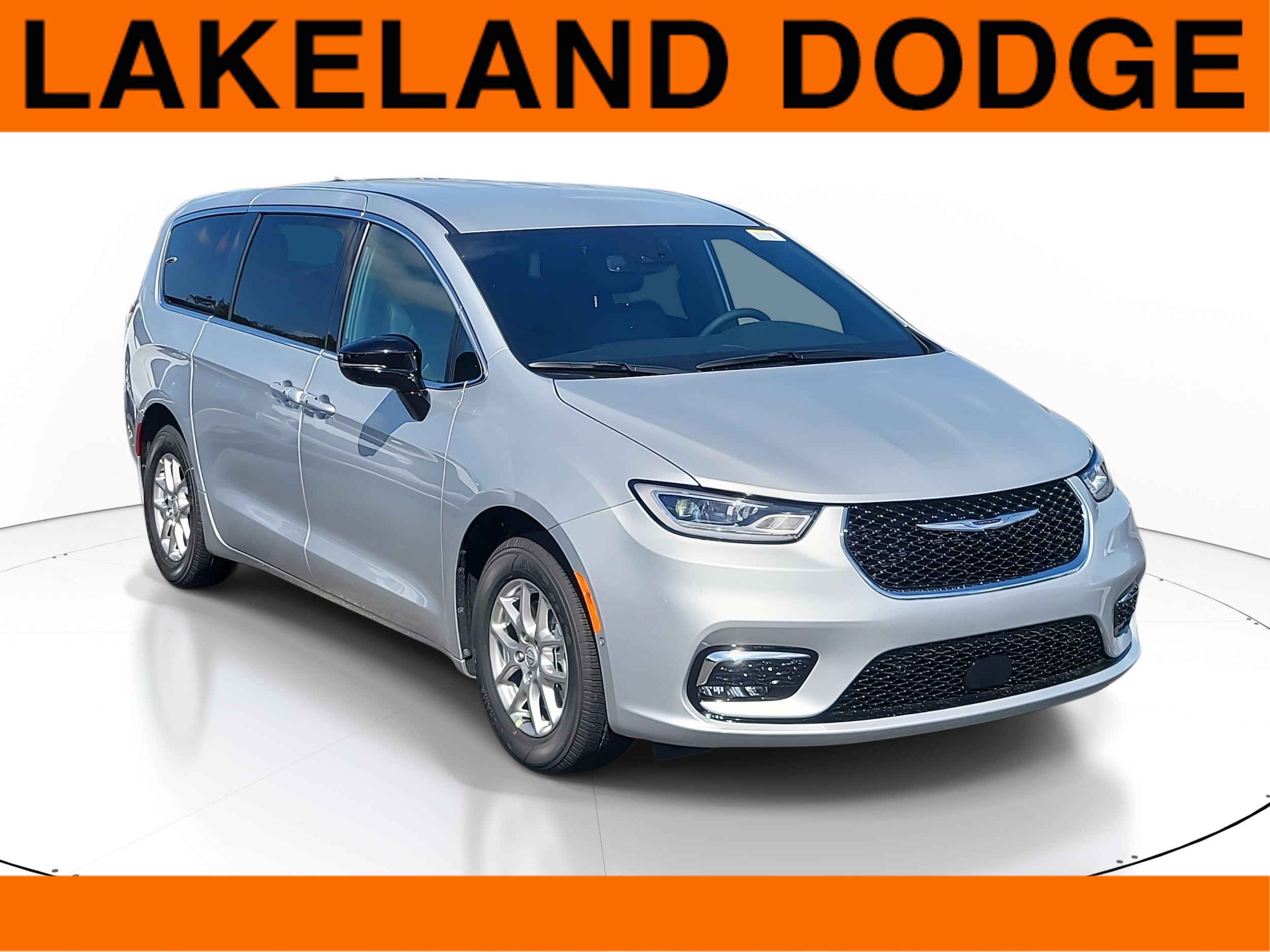 2026 Chrysler Pacifica Passenger Van 