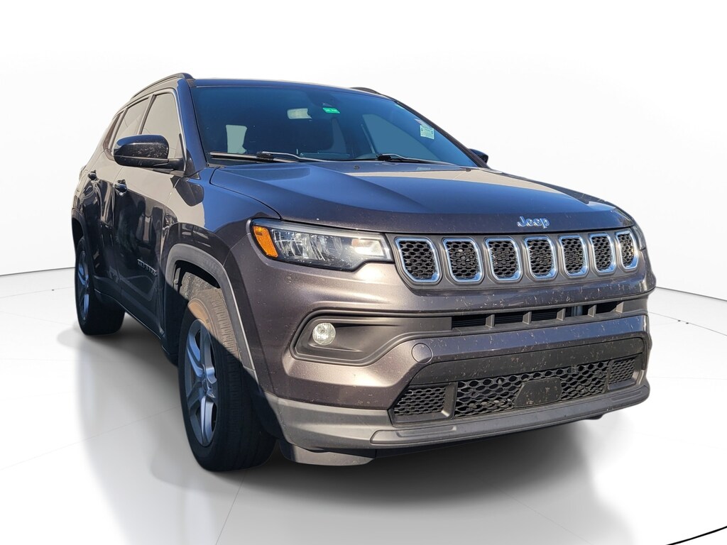 Used 2023 Jeep Compass Latitude SUV