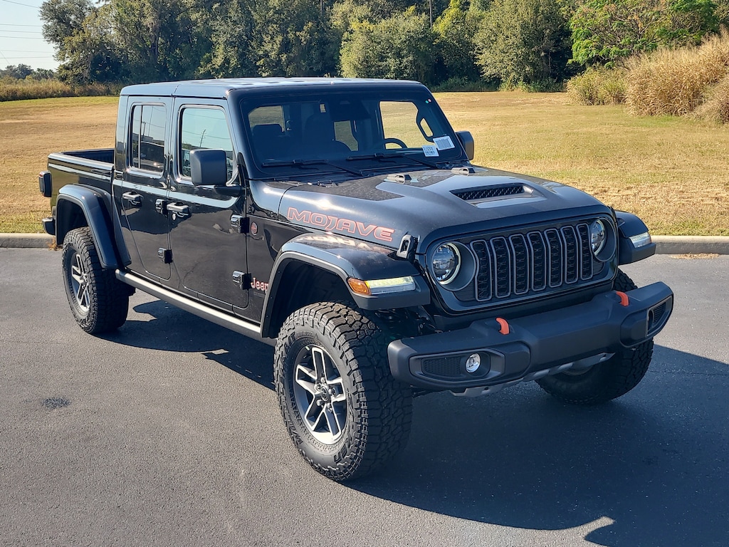 New 2026 Jeep Gladiator MOJAVE 4X4 Pickup
