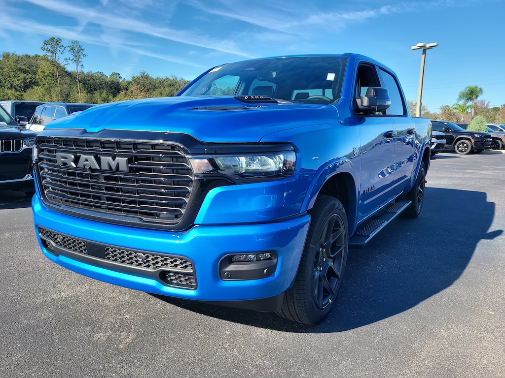 New 2026 Ram 1500 LARAMIE CREW CAB 4X4 5'7 BOX Pickup