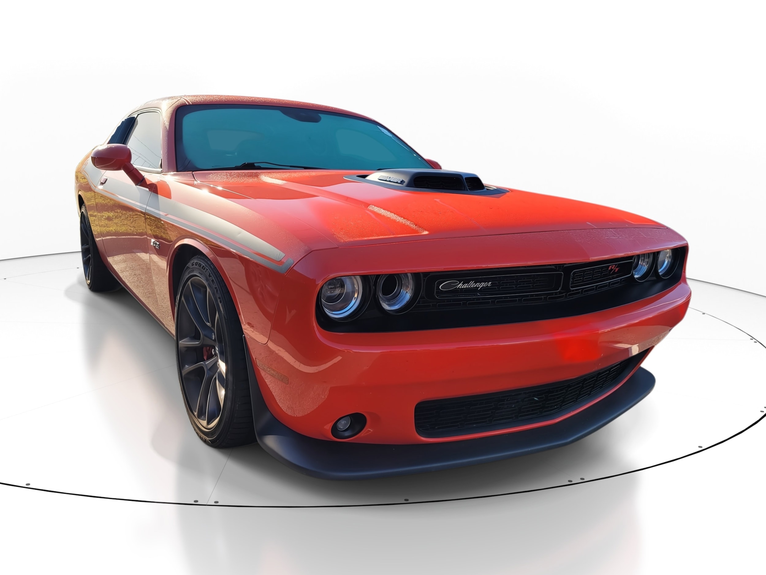 2023 Dodge Challenger R/T's photo