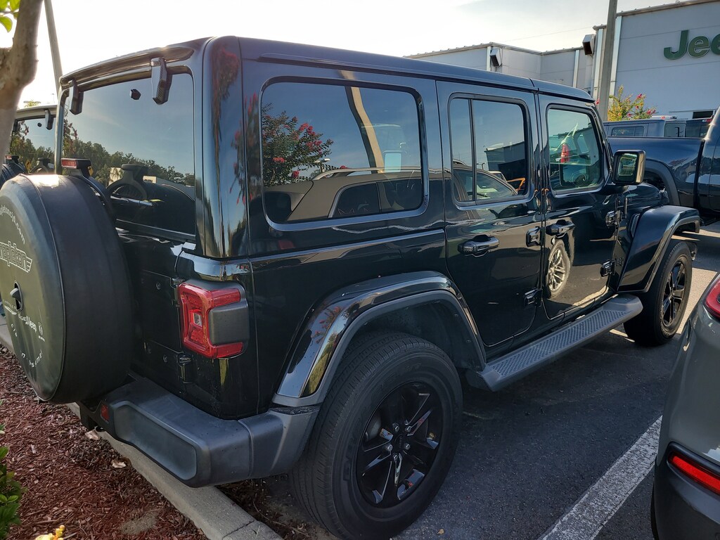 Used 2020 Jeep Wrangler Unlimited Sahara SUV