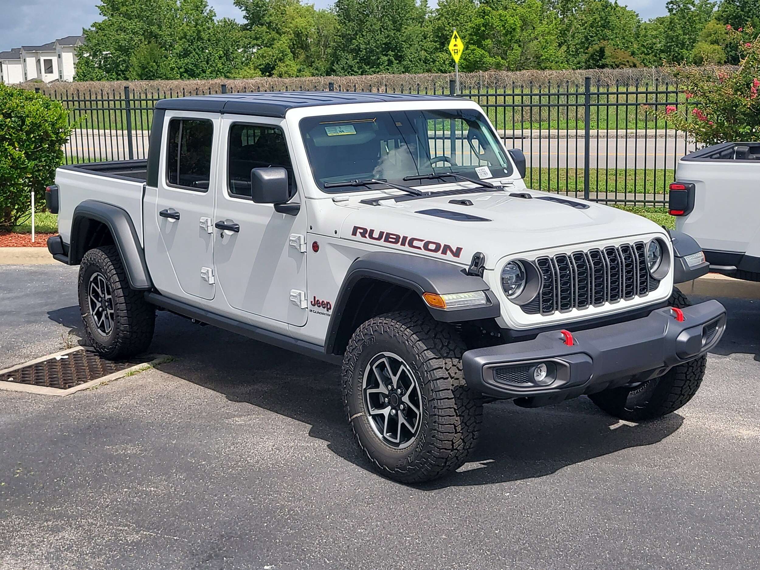 2025 Jeep Gladiator Rubicon photo 2