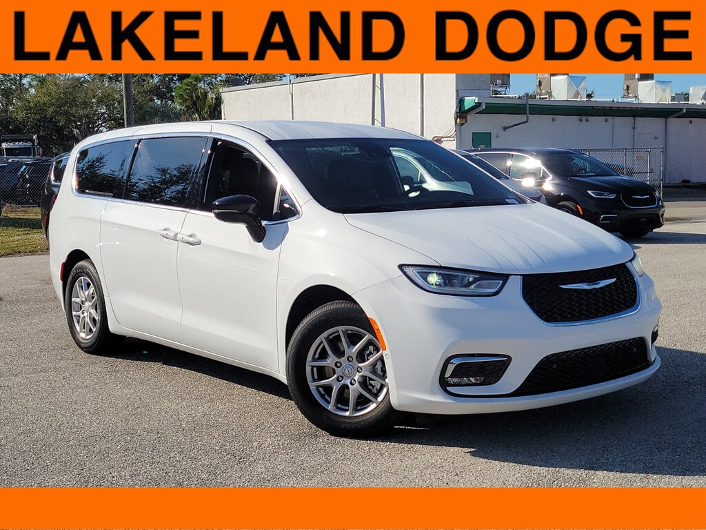 New 2026 Chrysler Pacifica SELECT Passenger Van