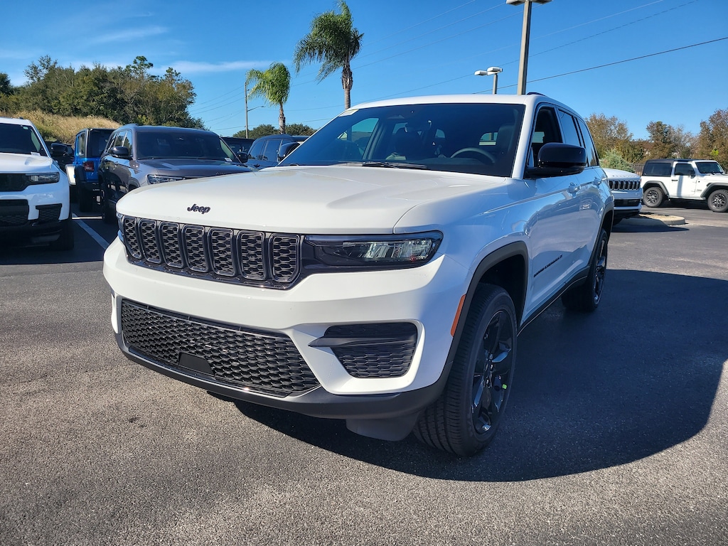 New 2025 Jeep Grand Cherokee ALTITUDE X 4X4 Sport Utility