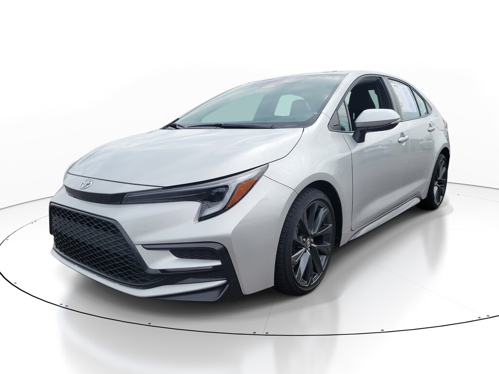 Used 2025 Toyota Corolla SE Sedan