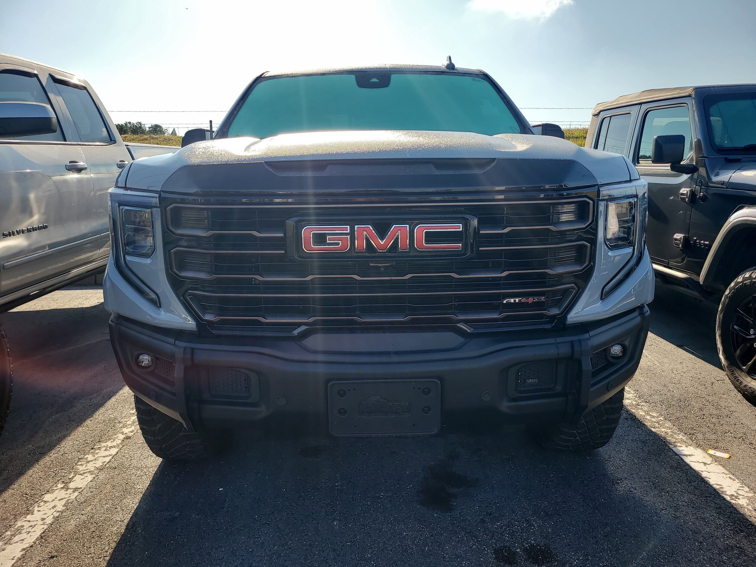 2024 Gmc Sierra 1500 AT4X photo 2