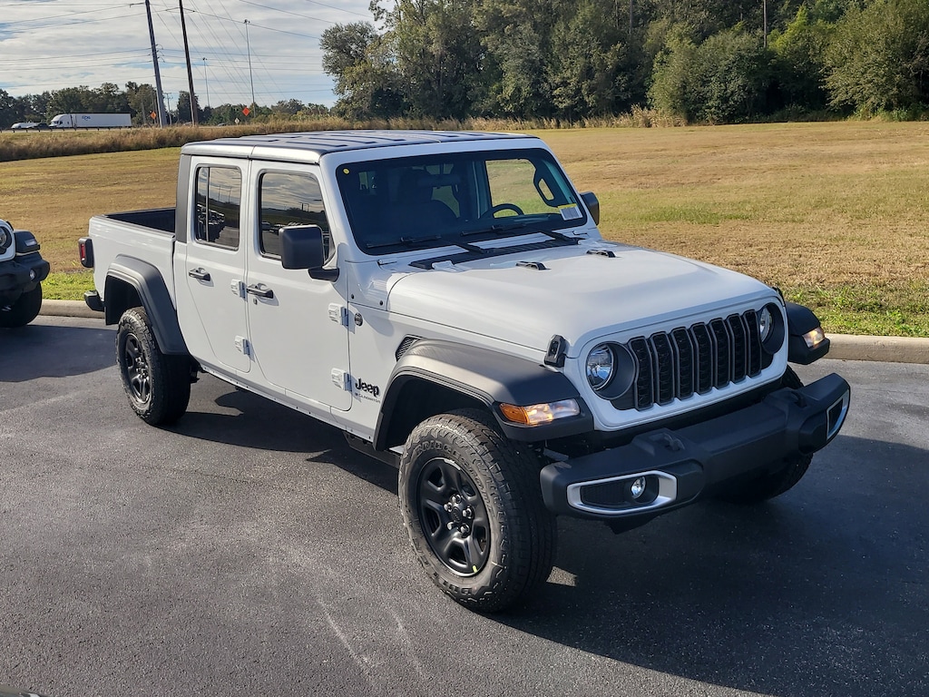 New 2026 Jeep Gladiator SPORT 4X4 Pickup