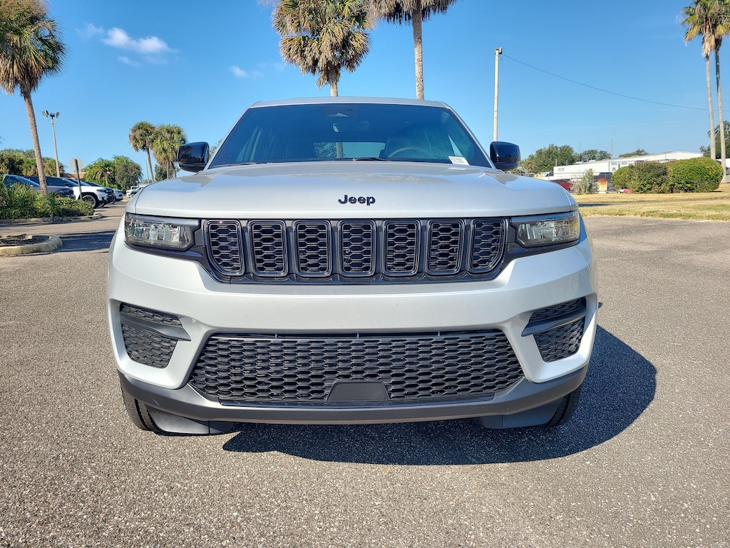 New 2025 Jeep Grand Cherokee ALTITUDE X 4X2 Sport Utility