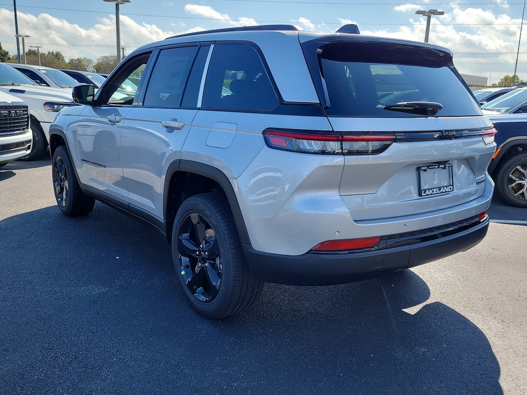 New 2025 Jeep Grand Cherokee LIMITED 4X2 Sport Utility