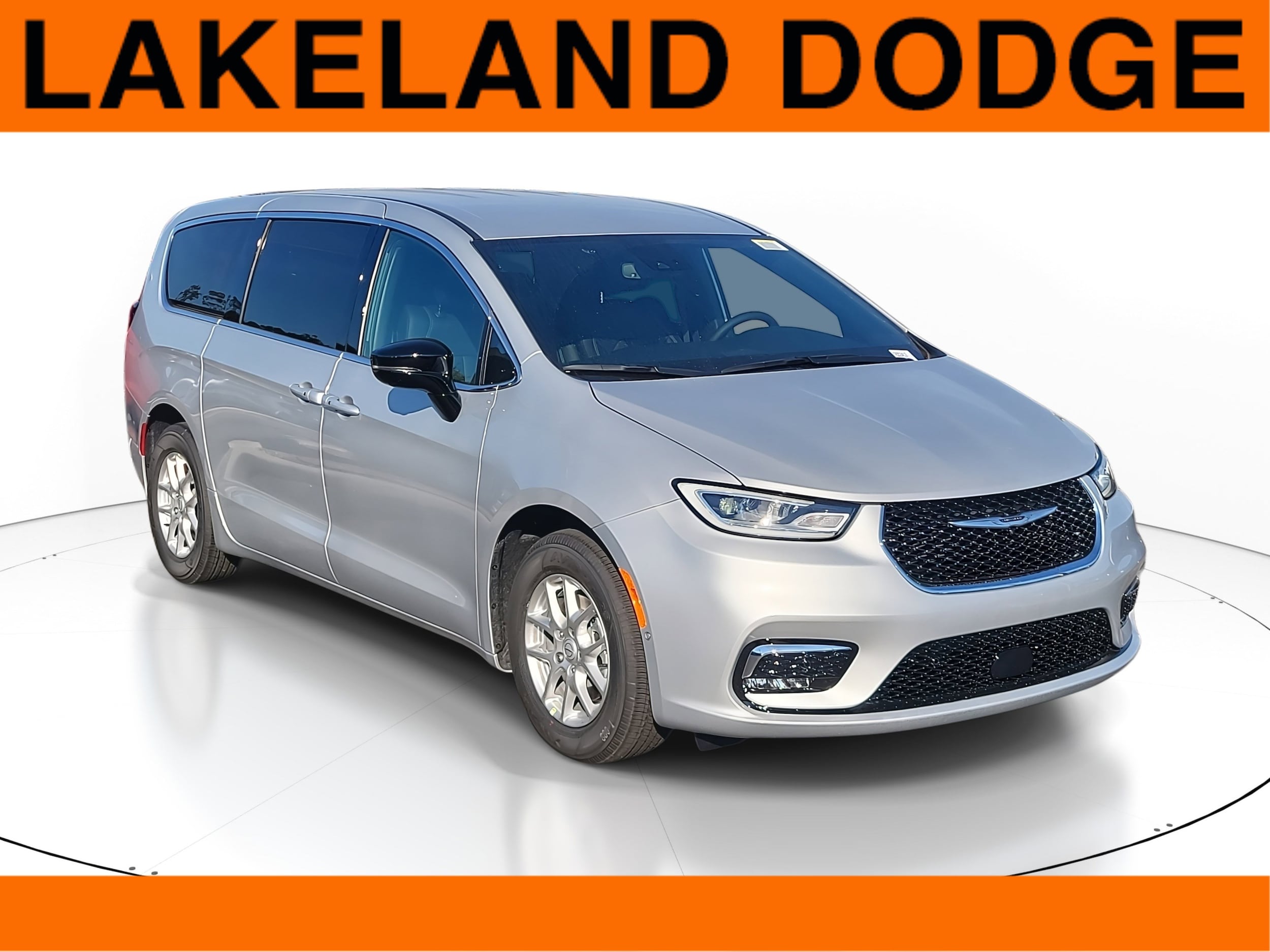 2026 Chrysler Pacifica Passenger Van 