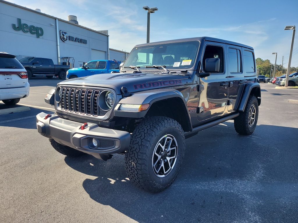 New 2026 Jeep Wrangler 4-DOOR RUBICON Sport Utility