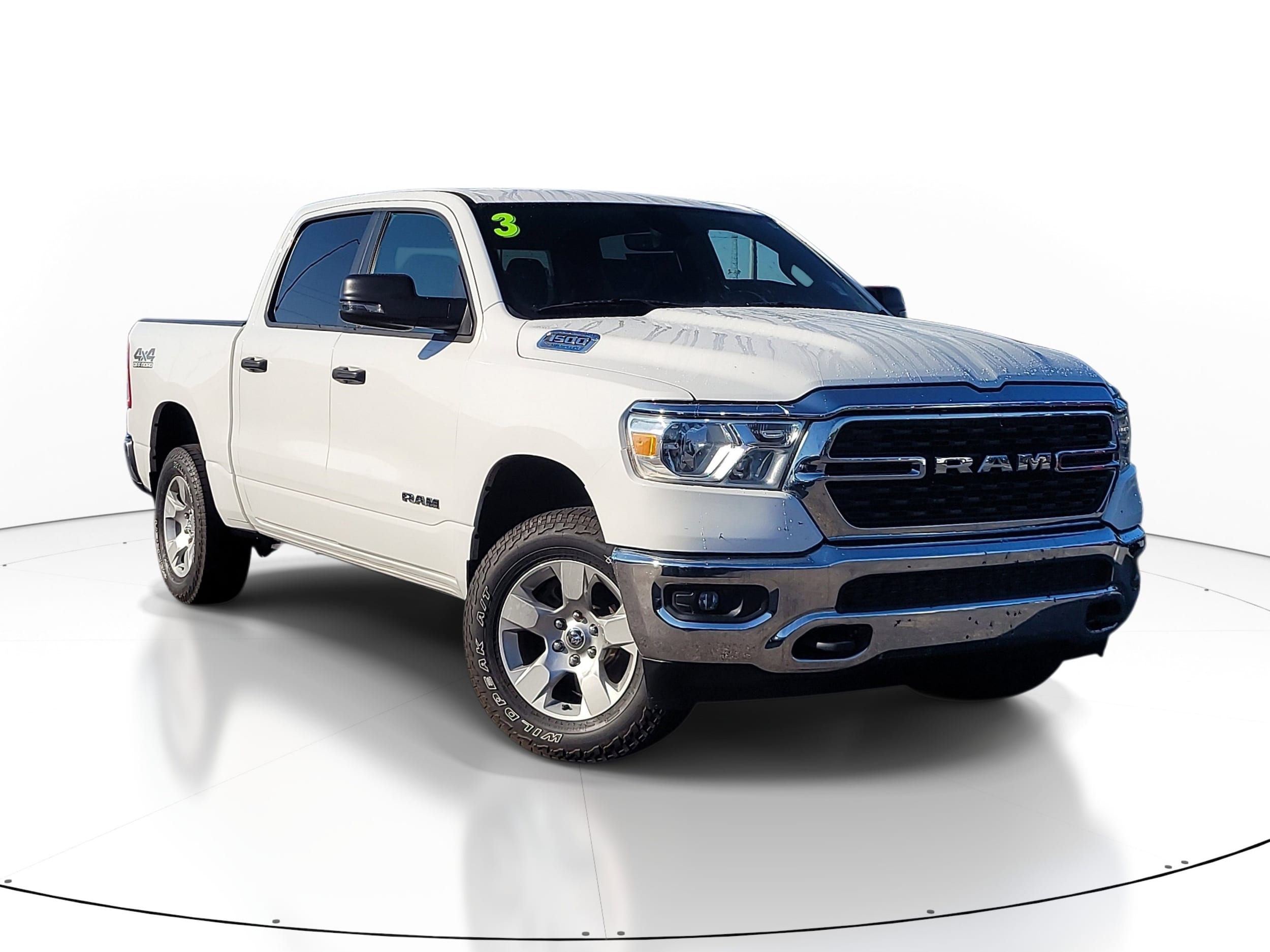 2023 RAM 1500 Big Horn/Lone Star 4x4 Crew Cab 5'7's photo