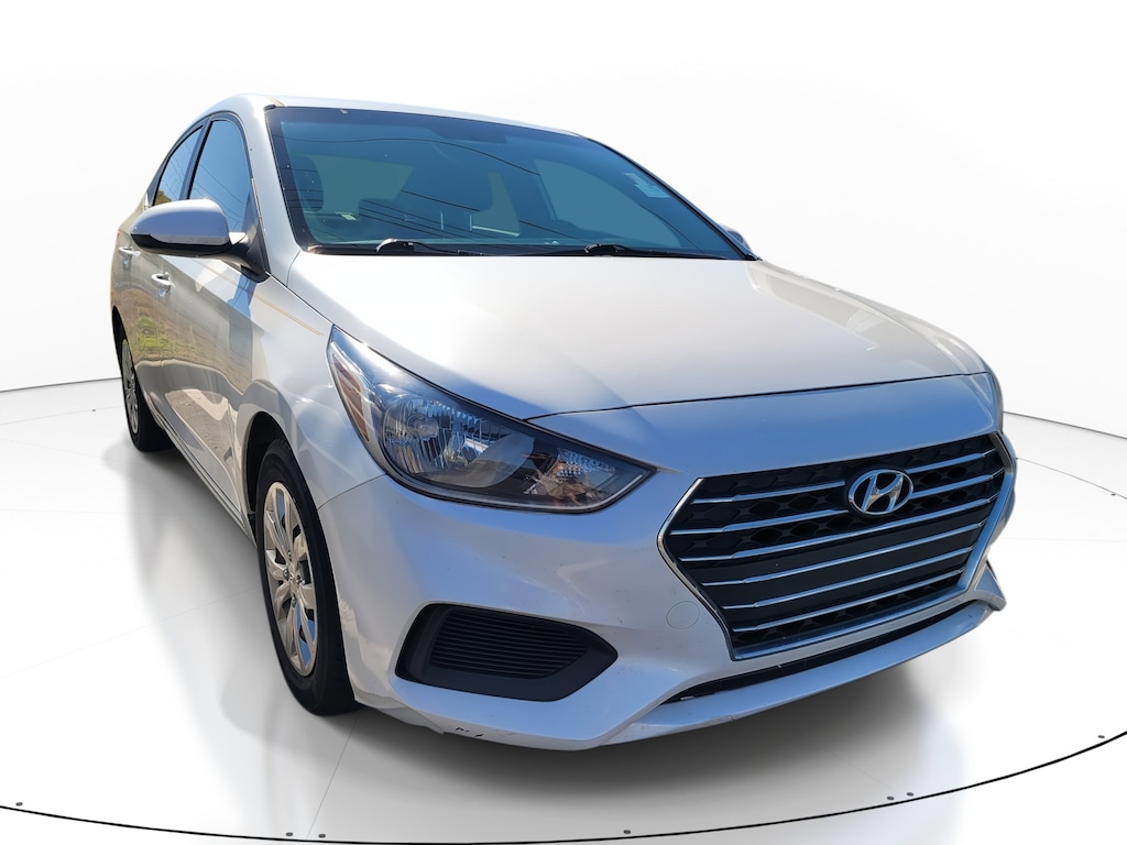 Used 2021 Hyundai Accent SE Sedan