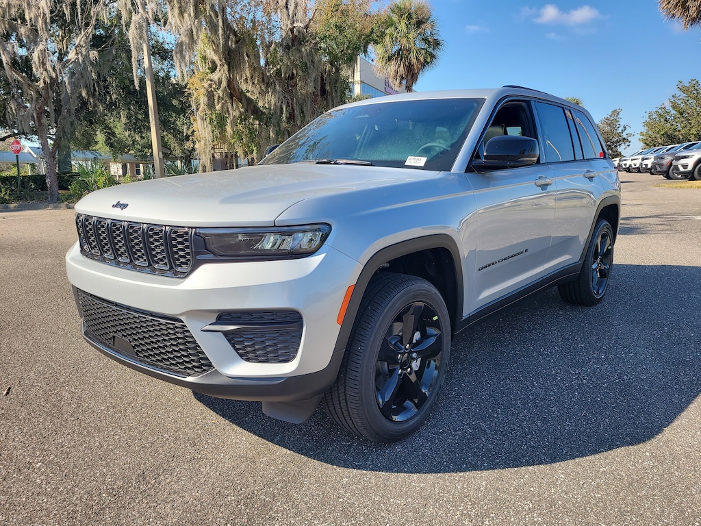 New 2025 Jeep Grand Cherokee ALTITUDE X 4X2 Sport Utility