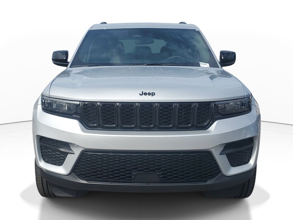 Used 2024 Jeep Grand Cherokee Laredo SUV