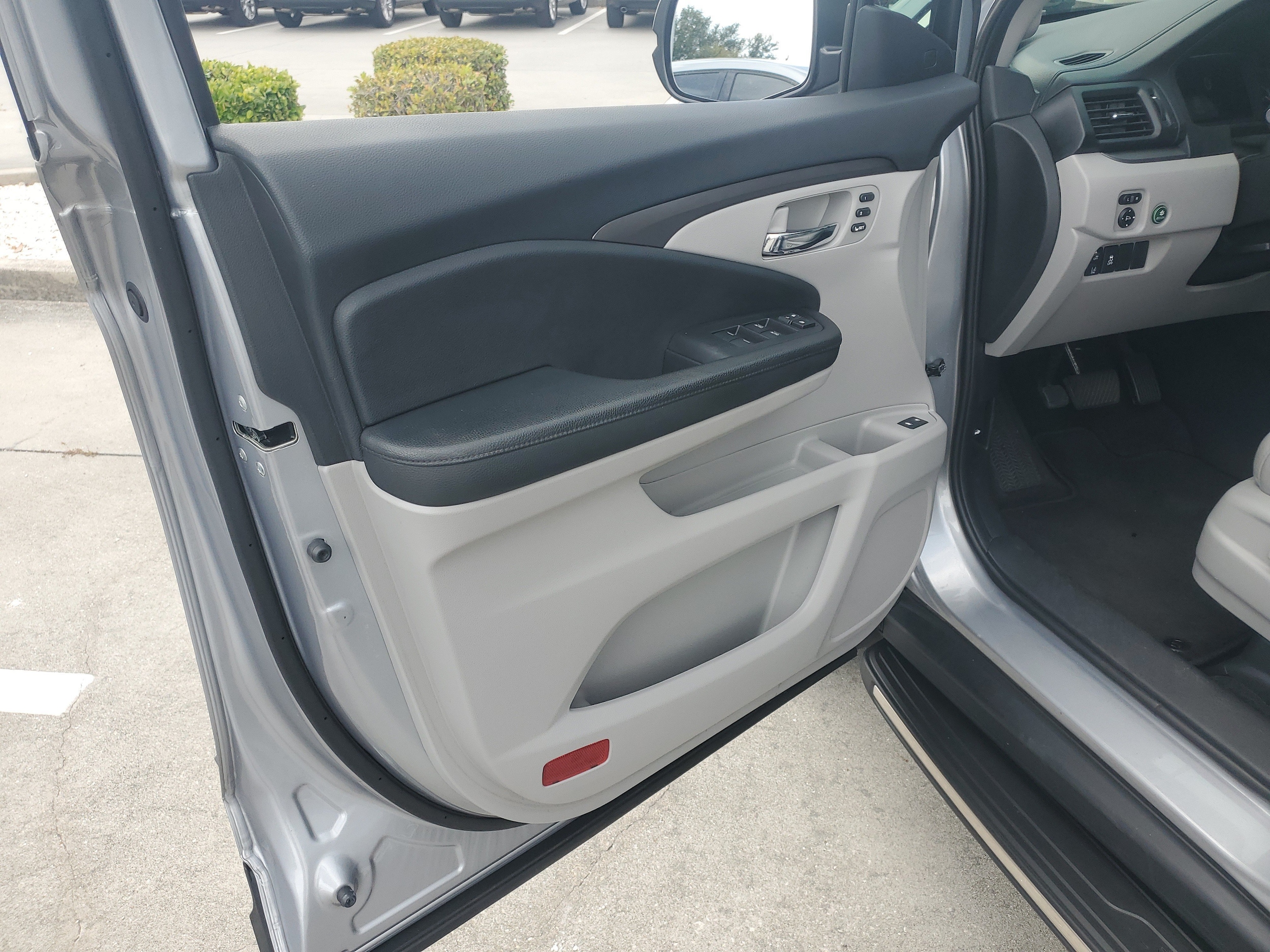 2020 Honda Pilot EX-L - Photo 23