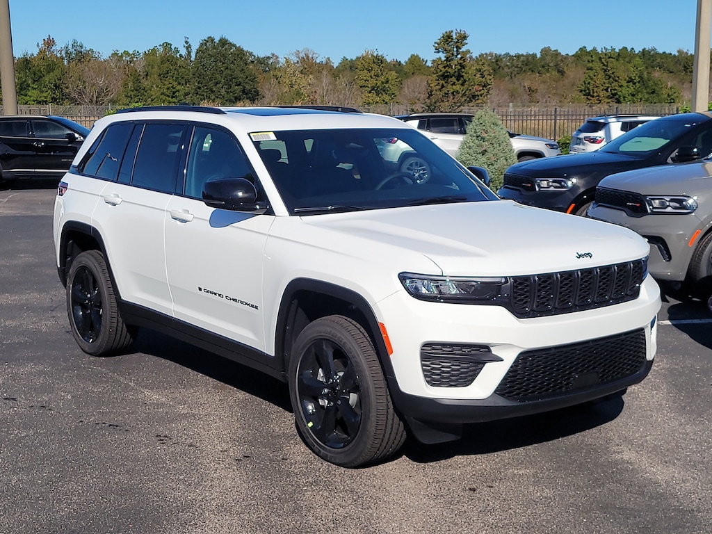 New 2025 Jeep Grand Cherokee ALTITUDE X 4X4 Sport Utility