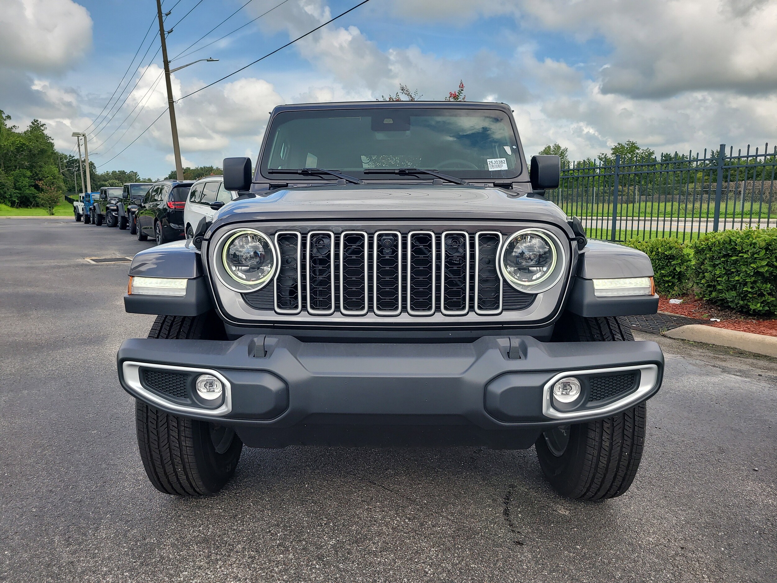2025 Jeep Wrangler Sahara photo 3