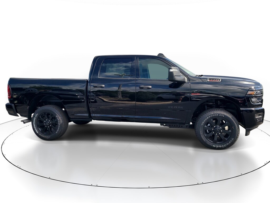 New 2026 Ram 3500 BIG HORN CREW CAB 4X4 6'4 BOX Pickup