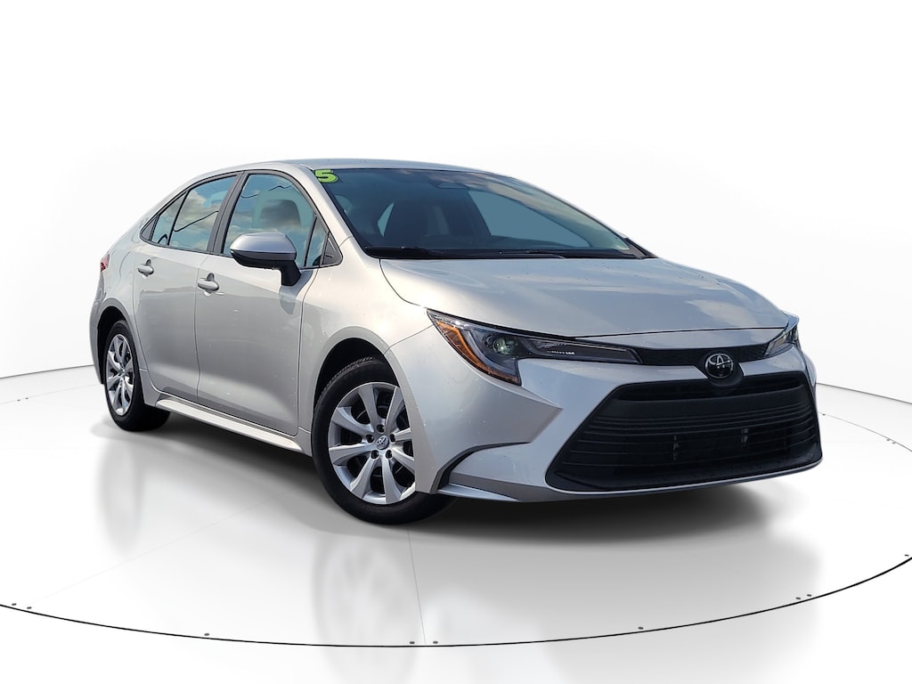 Used 2025 Toyota Corolla LE Sedan