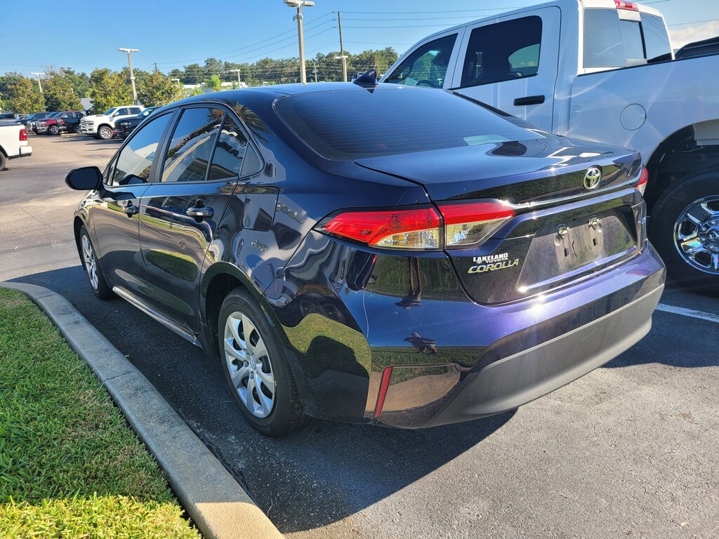 2023 Toyota Corolla LE photo 6