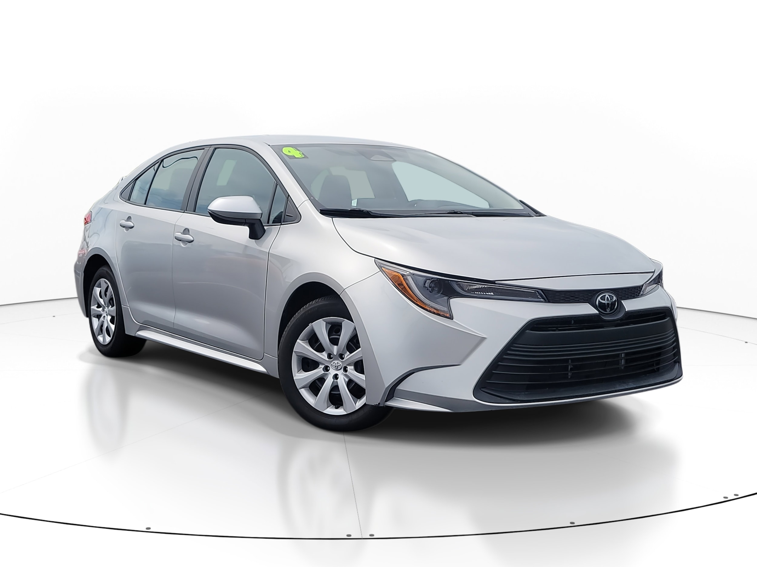 Used 2024 Toyota Corolla LE with VIN 5YFB4MDE5RP158248 for sale in Northfield, Minnesota