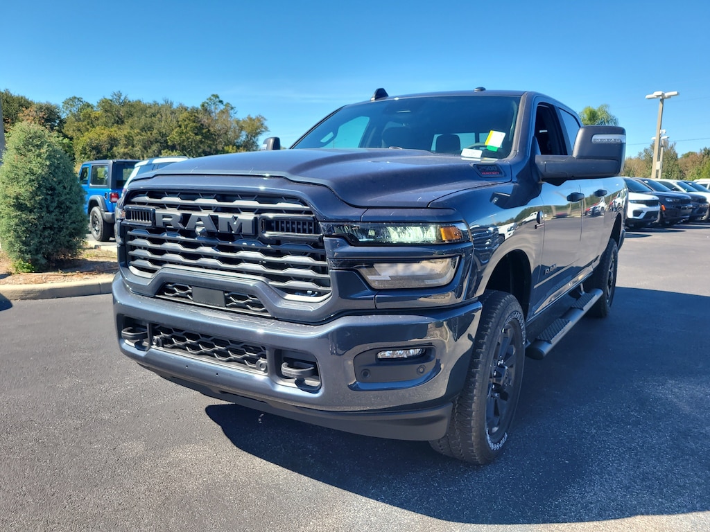 New 2026 Ram 2500 BIG HORN CREW CAB 4X4 6'4 BOX Pickup