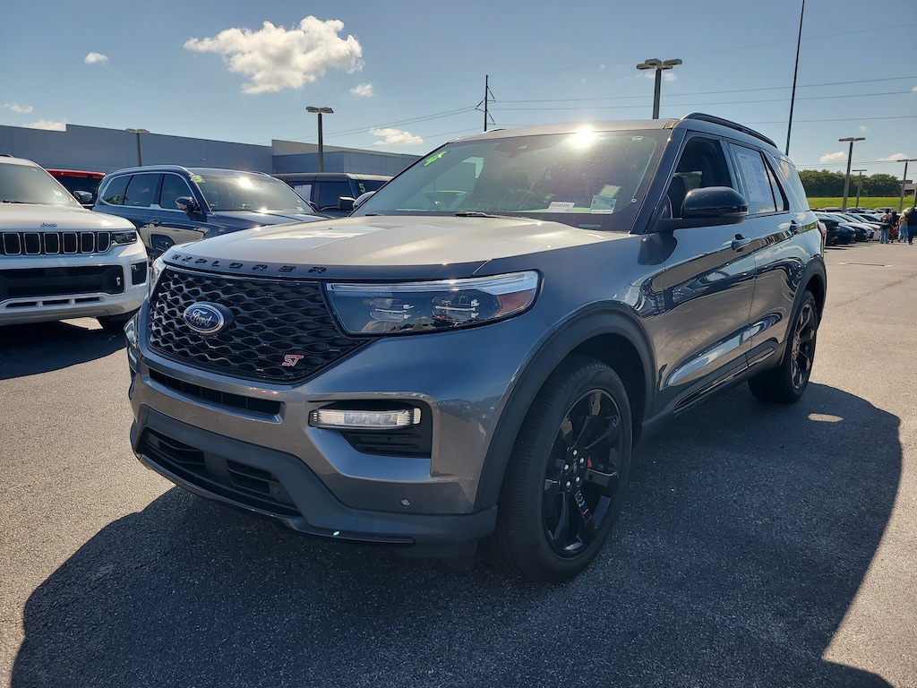 Used 2024 Ford Explorer ST SUV