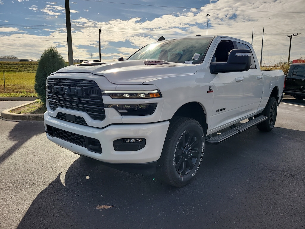 New 2026 Ram 2500 LARAMIE CREW CAB 4X4 6'4 BOX Pickup